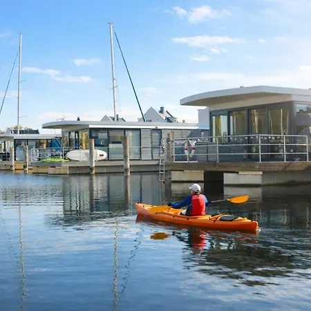 Сasa de vacaciones Floatinghouse Lp7